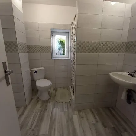 Grand House Ferienhaus Štúrovo